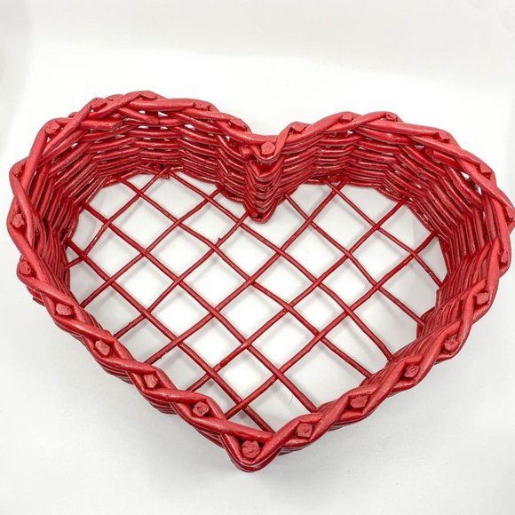 Vintage Wicker Pink Heart Woven Shelf - Picture 1 of 10